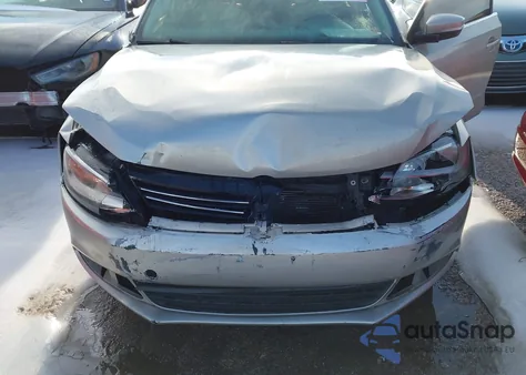 2013 Volkswagen Jetta 2.5L Se from USA, damaged, VIN 3VWDX7AJ9DM205216